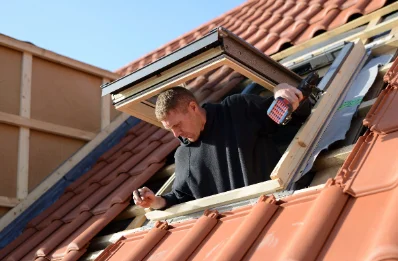 Pose de fenêtres de toit Velux à Moyen